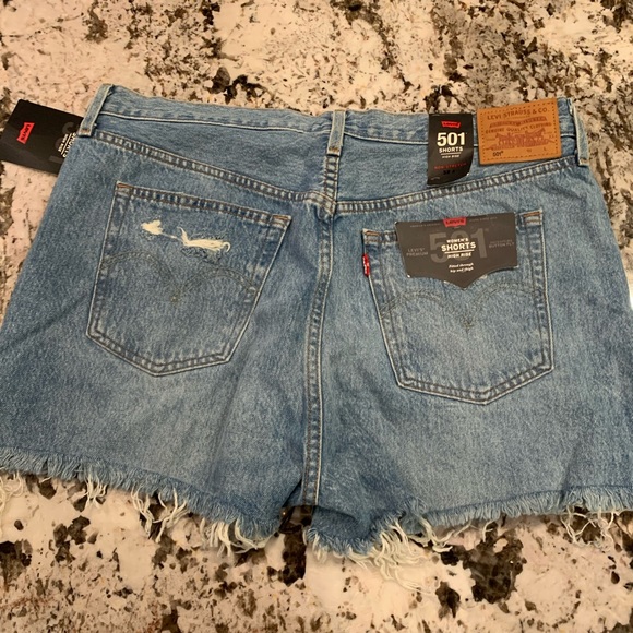 LEVI’S 501 high rise shorts - Picture 4 of 5